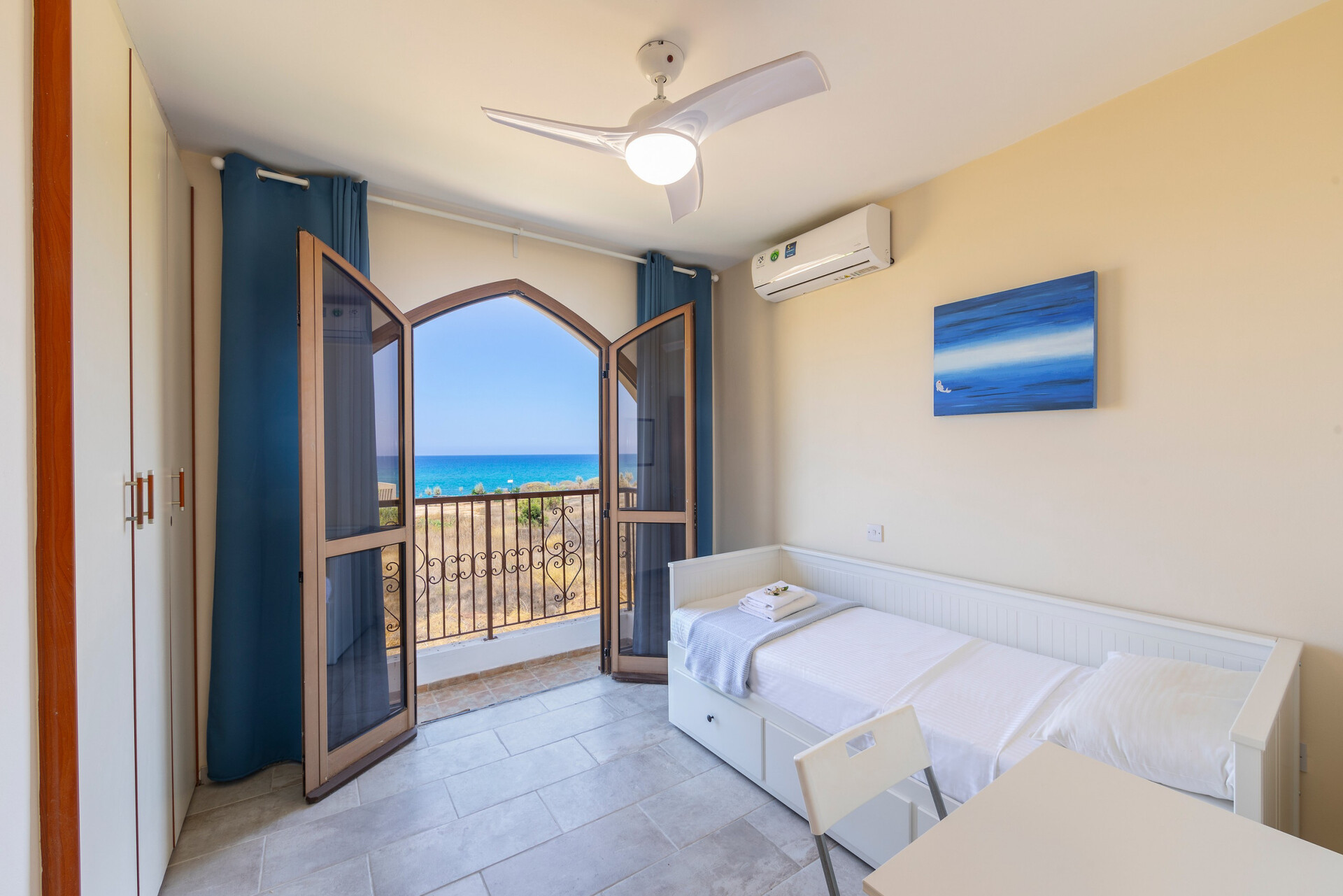 Luxury 4BR Beach Villa Rental, Famagusta Villa 1022