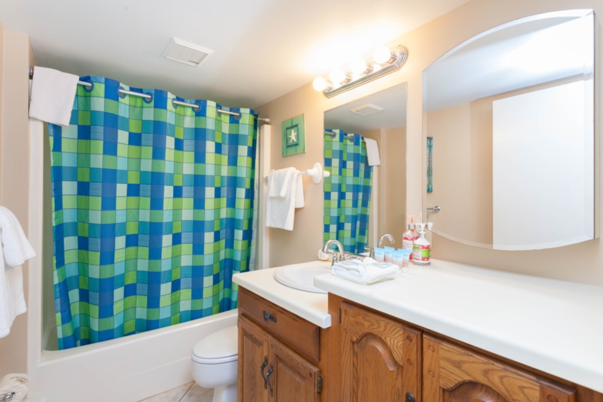 Luxury Contemporary Style Condo on Bonita Beach , Florida Condo 5953