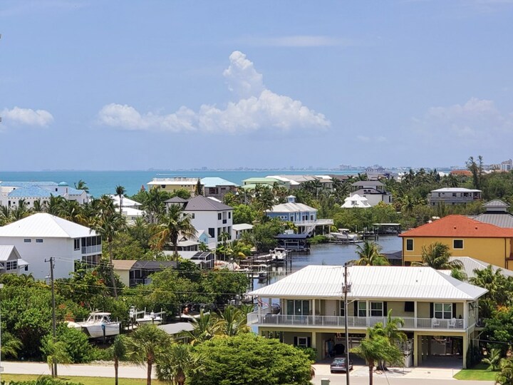 Exclusive Condo in One of most Prestigious Resorts, Bonita Beach, Florida Condo 5949