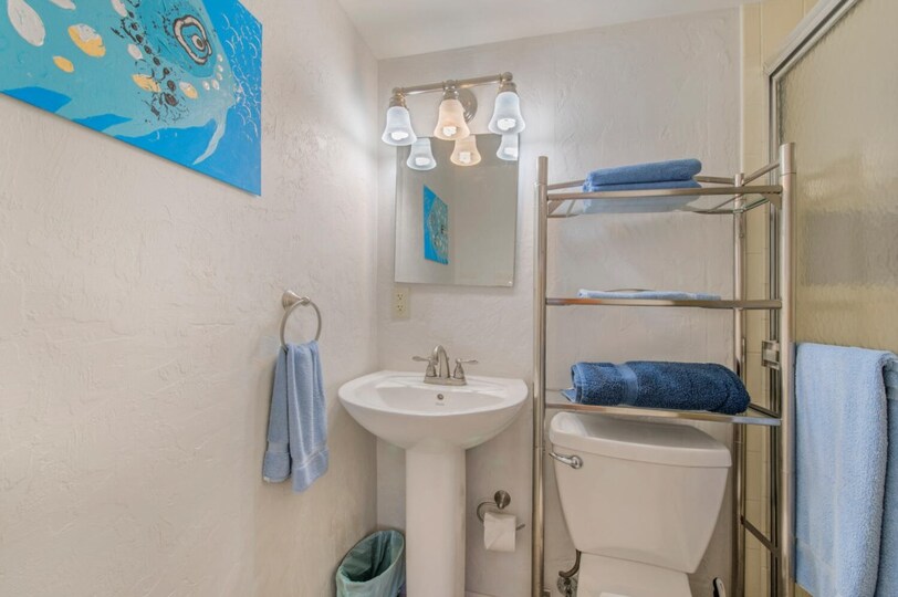 5 Star Condo in one of the most Prestigious Areas in Leonardo Arms, Florida Condo 5950