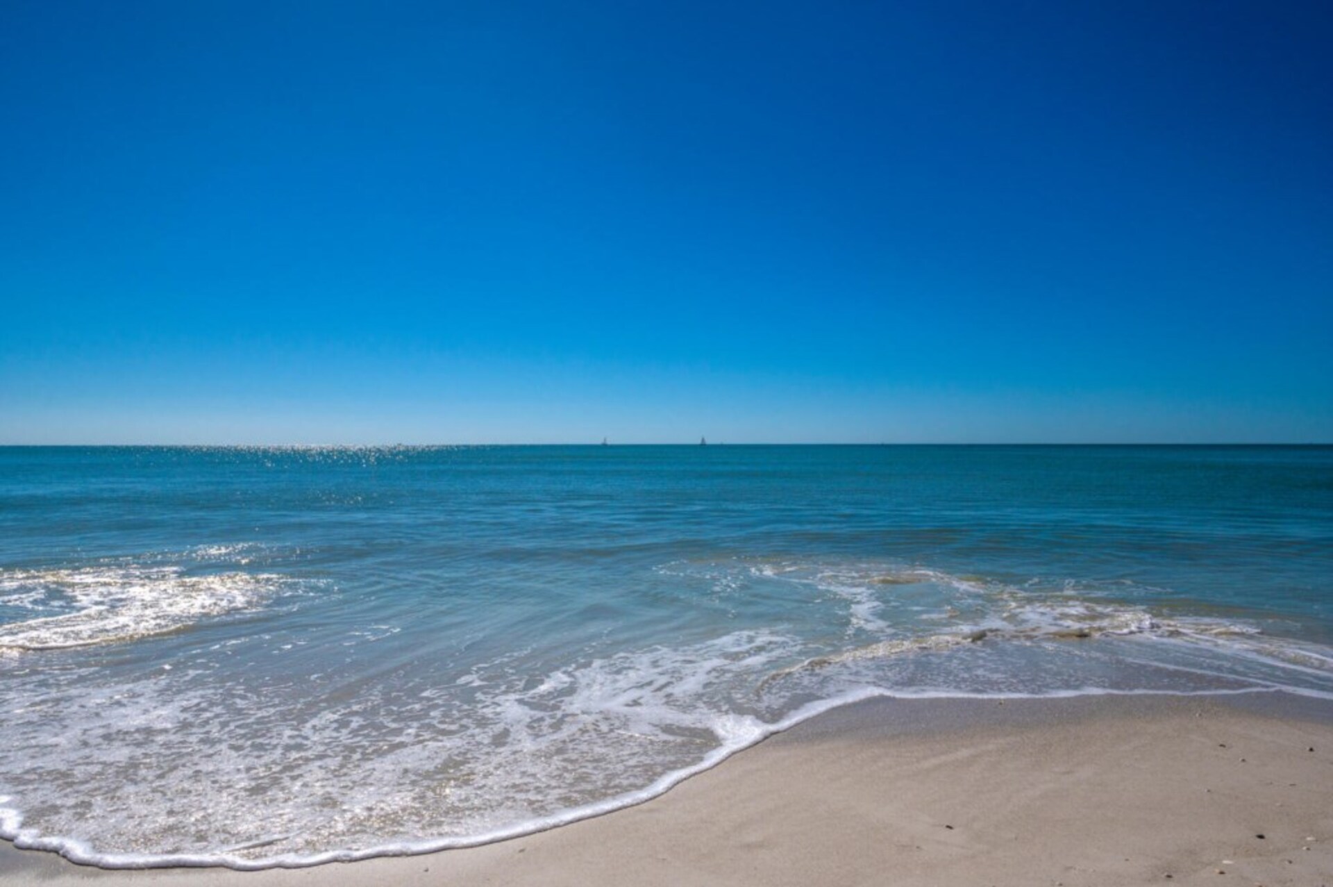 5 Star Condo in one of the most Prestigious Areas in Leonardo Arms, Florida Condo 5950