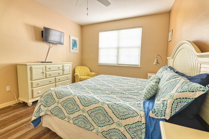 5 Star Condo in one of the most Prestigious Areas in Runaway Beach Club, Florida Condo 5983