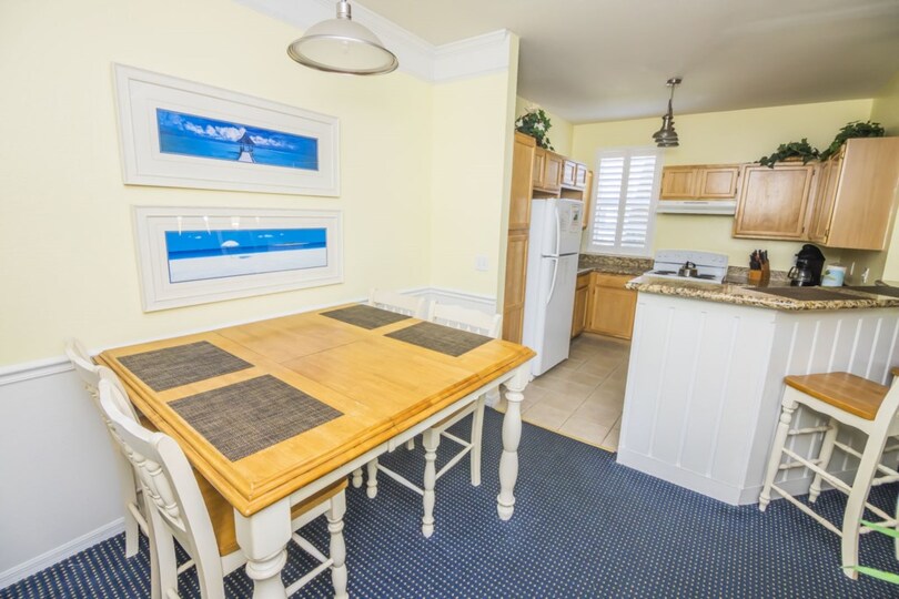 Exclusive Holiday Condo on Runaway Beach Club, minutes from Disney, Florida Condo 5986