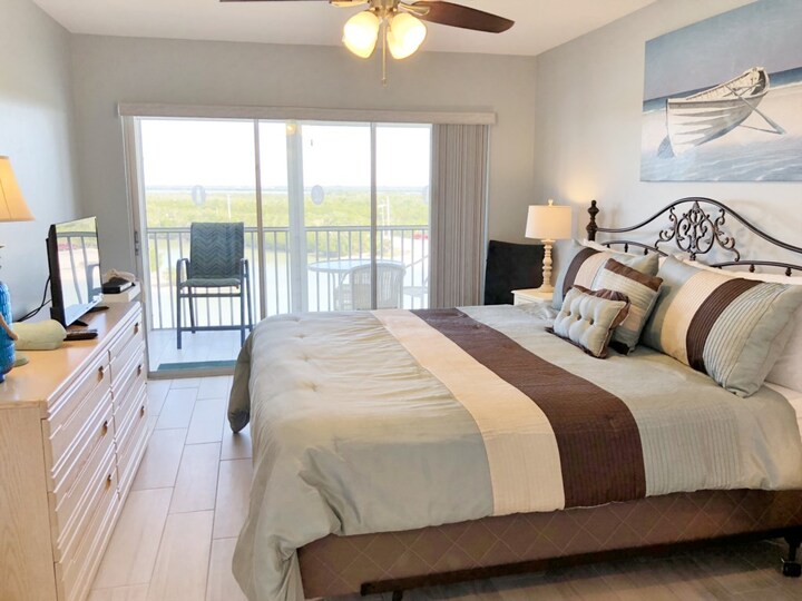 Exclusive Condo in One of most Prestigious Resorts, Casa Bonita Royale, Florida Condo 5928