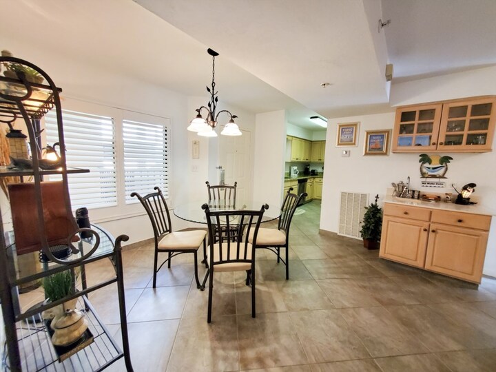 Exclusive Condo in One of most Prestigious Resorts, Santa Maria Harbor Resort, Florida Condo 5929