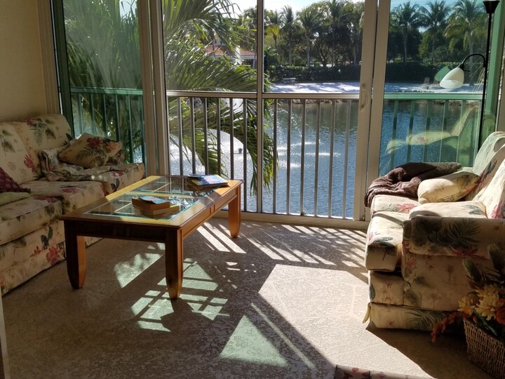 5 Star Condo in one of the most Prestigious Areas in Lighthouse Bay, Florida Condo 5964