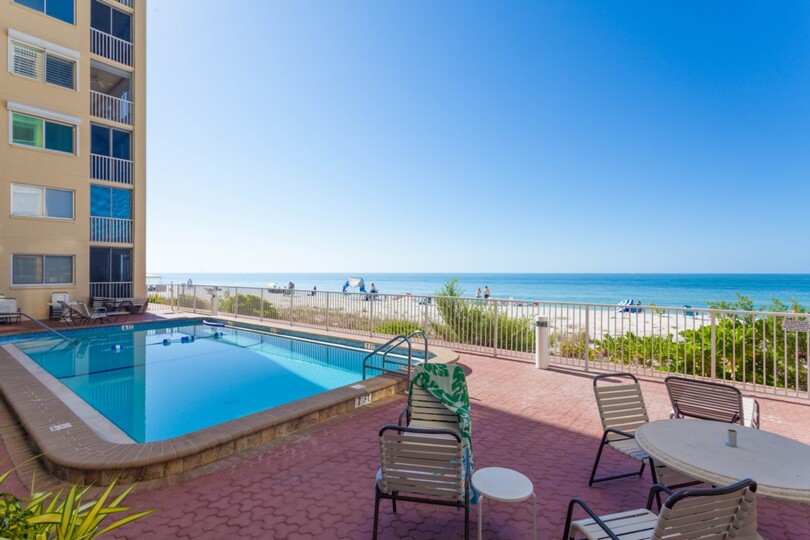 Luxury Contemporary Style Condo on Casa Bonita II, Florida Condo 5930