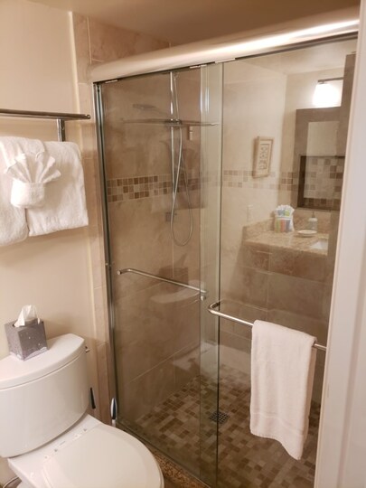 Exclusive Condo in One of most Prestigious Resorts, Bonita Beach, Florida Condo 5966