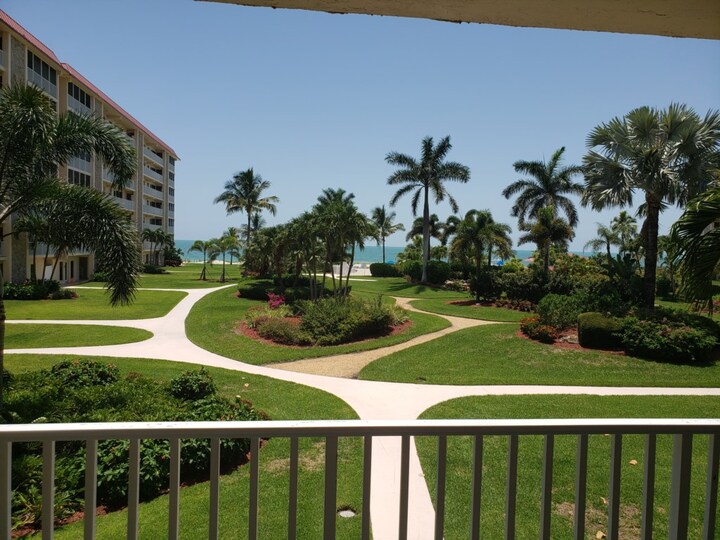 Exclusive Condo in One of most Prestigious Resorts, Bonita Beach, Florida Condo 5966