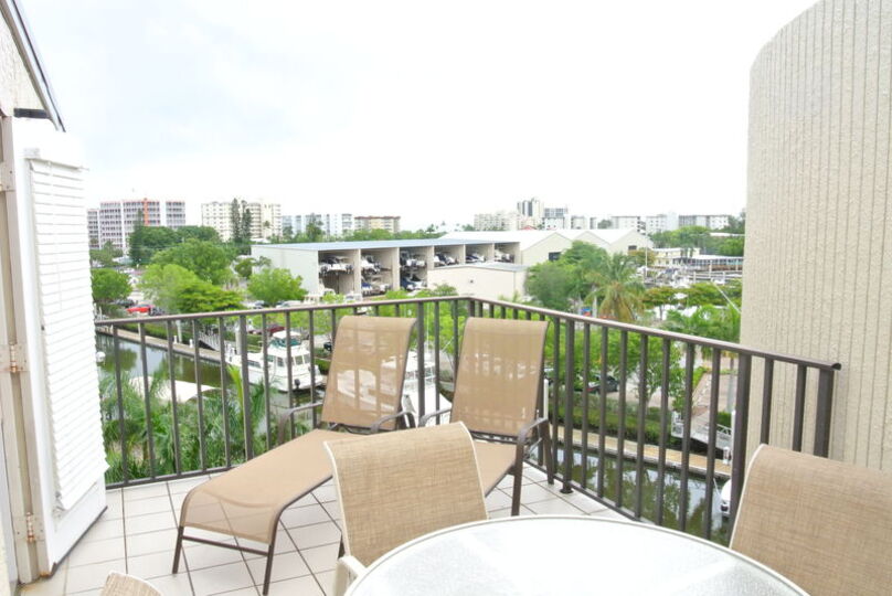 Exclusive Condo in One of most Prestigious Resorts, Santa Maria Harbor Resort, Florida Condo 5932
