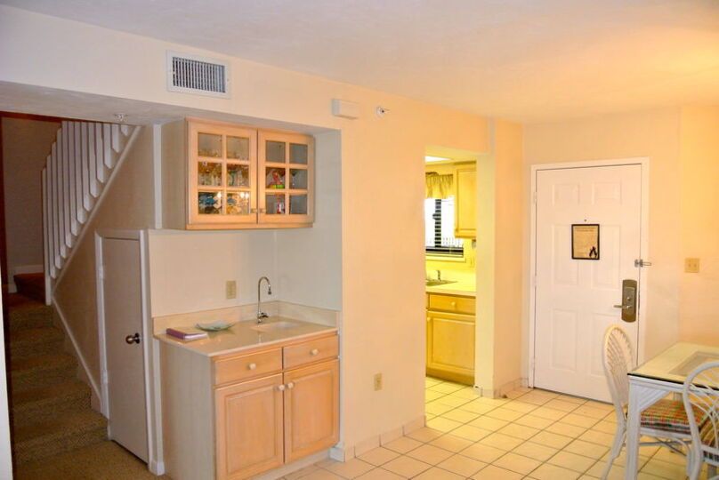 Exclusive Condo in One of most Prestigious Resorts, Santa Maria Harbor Resort, Florida Condo 5932
