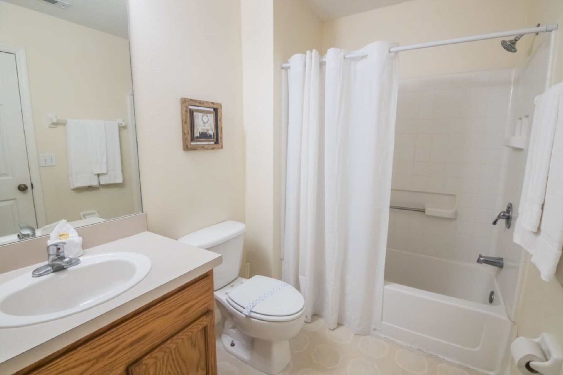 Exclusive Holiday Townhouse on Emerald Island Resort, minutes from Disney, Florida Townhouse 4002