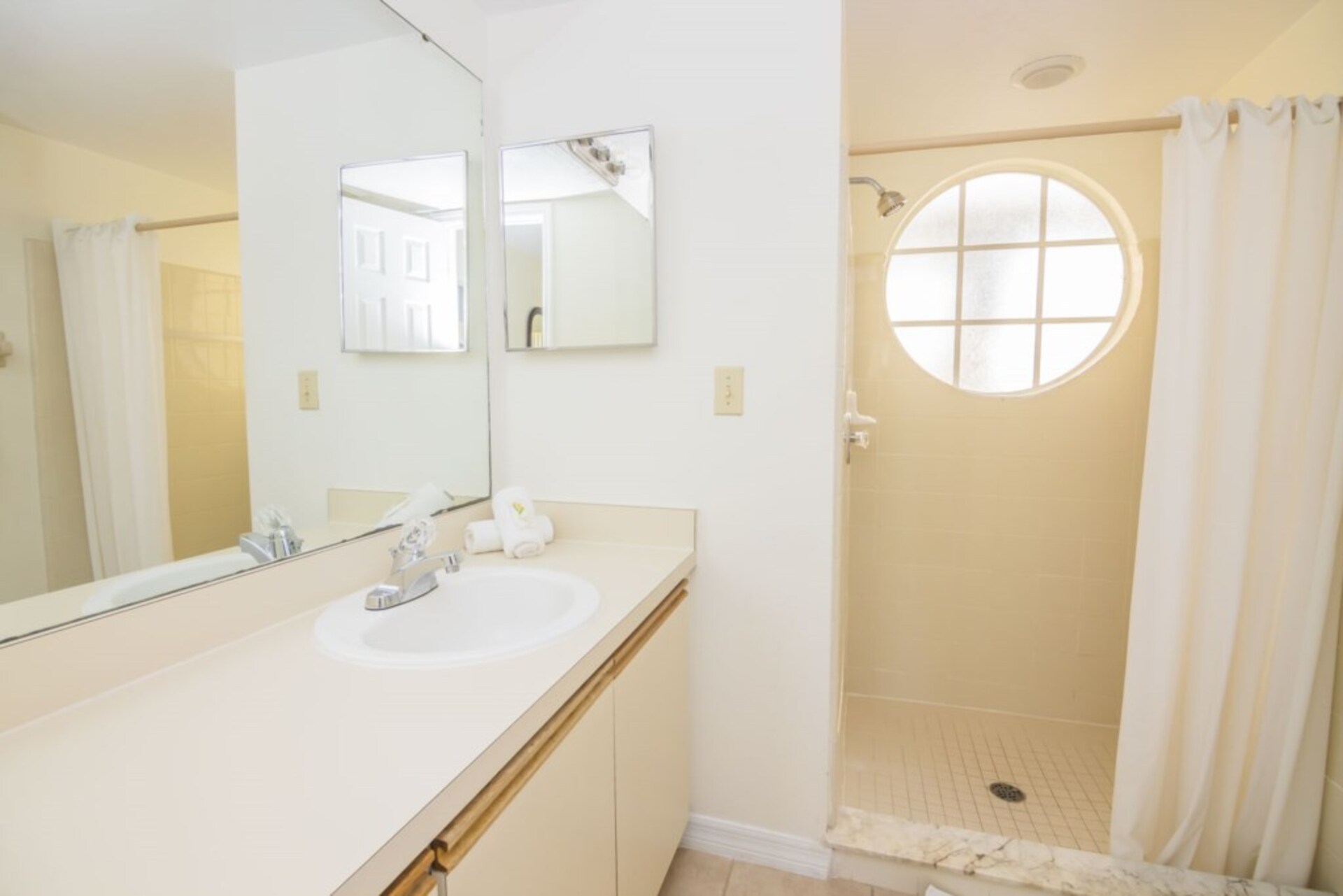 The Ultimate 3 Bedroom Condo on Laguna Bay, Florida Condo 6006