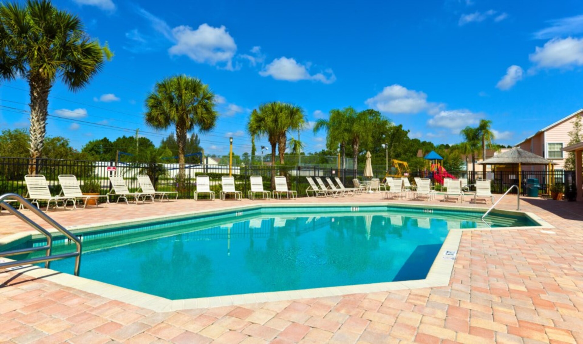 Luxury Contemporary Style Condo on Royal Palm Bay, Florida Condo 6012