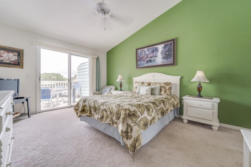 Luxury Contemporary Style Condo on Villas at Island Club, Florida Condo 6016