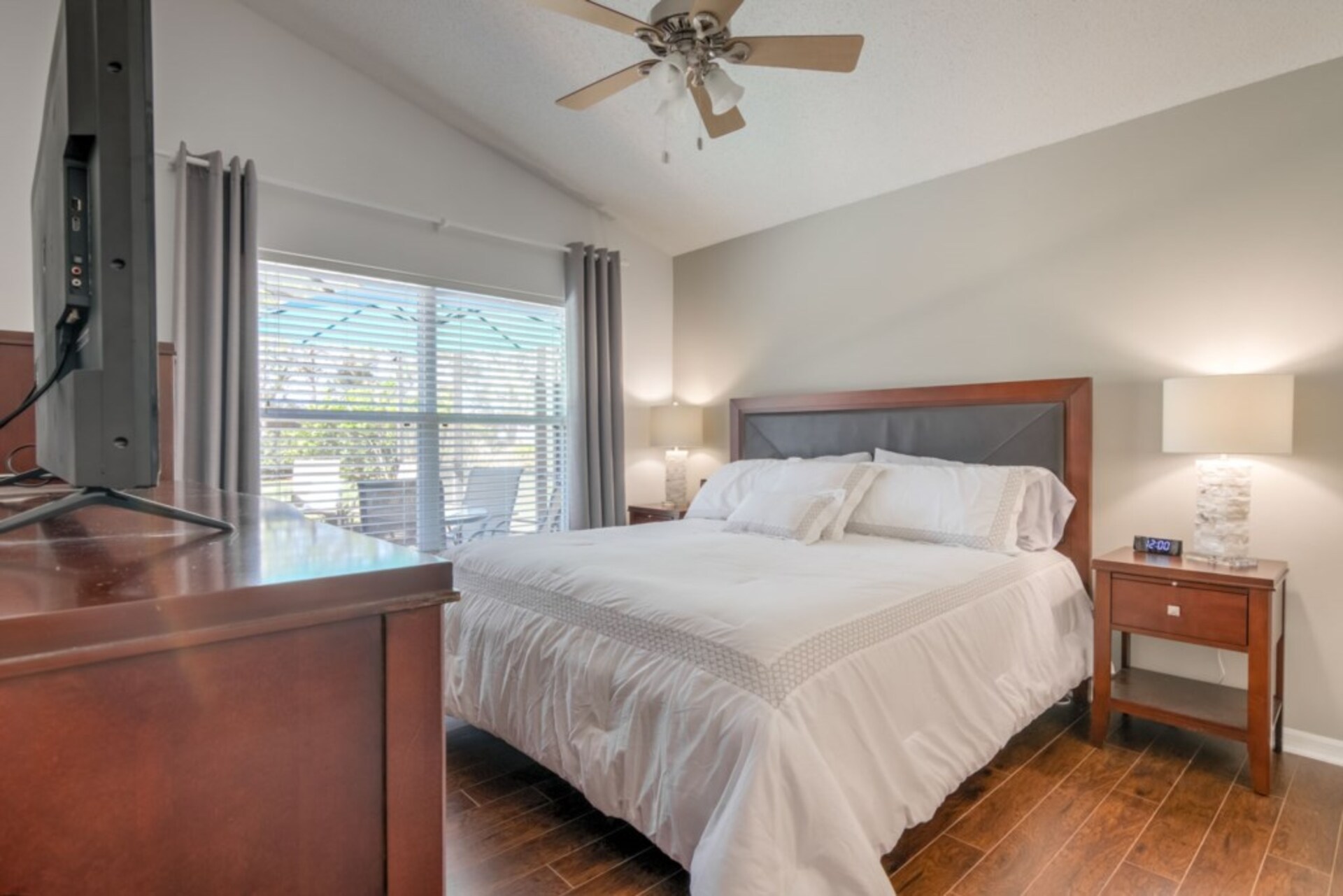 Luxury Contemporary Style Villa on The Abbey at West Haven, Florida Villa 6038