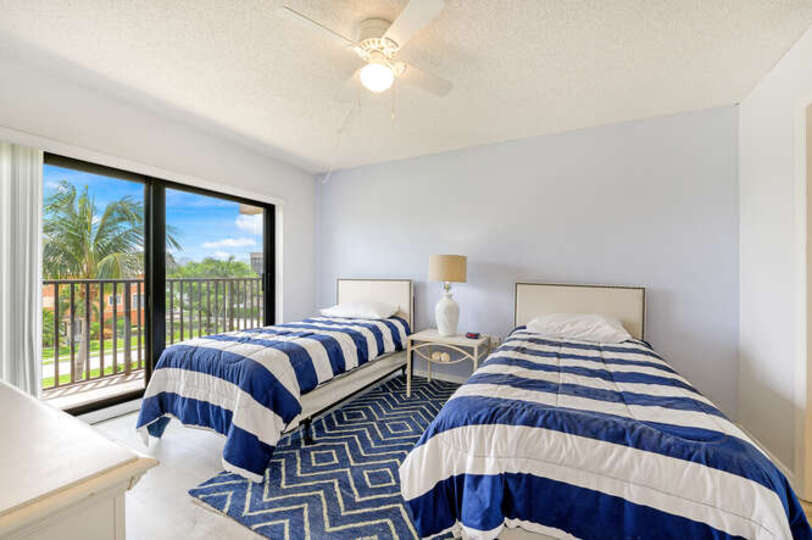 Luxury Contemporary Style Condo on Dolphin Way, Florida Condo 5937