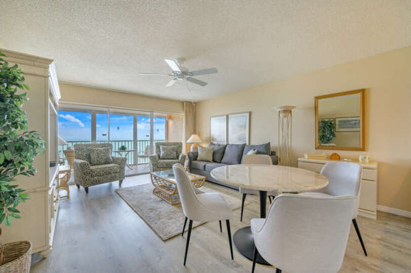 Luxury Contemporary Style Condo on Dolphin Way, Florida Condo 5937