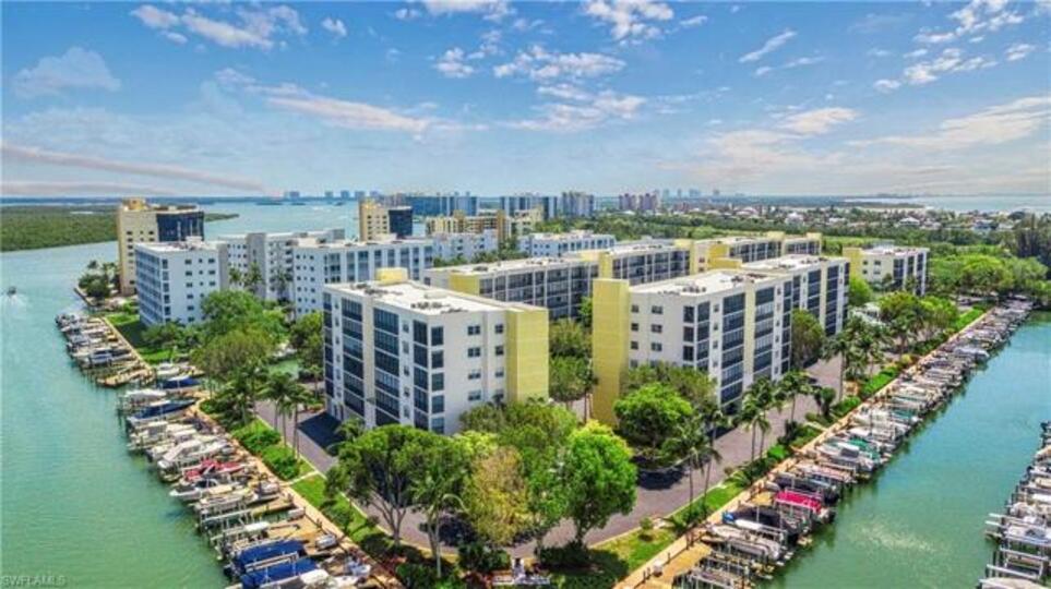 Luxury Contemporary Style Condo on Hibiscus Point, Florida Condo 5933