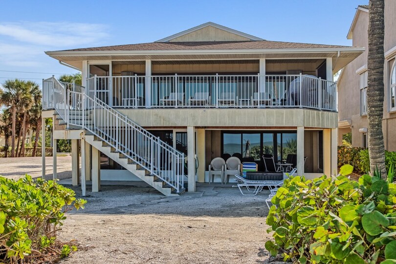 The Ultimate Beachfront 3 Bedroom Villa, Florida Villa 5926