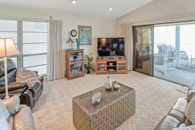 The Ultimate Beachfront 3 Bedroom Villa, Florida Villa 5926