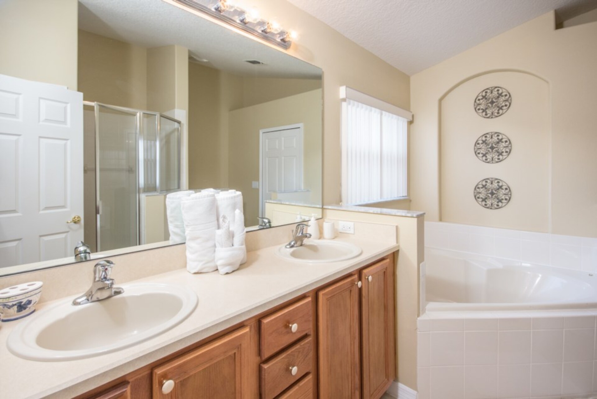 Exclusive Holiday Villa on The Abbey at West Haven, minutes from Disney, Florida Villa 6049