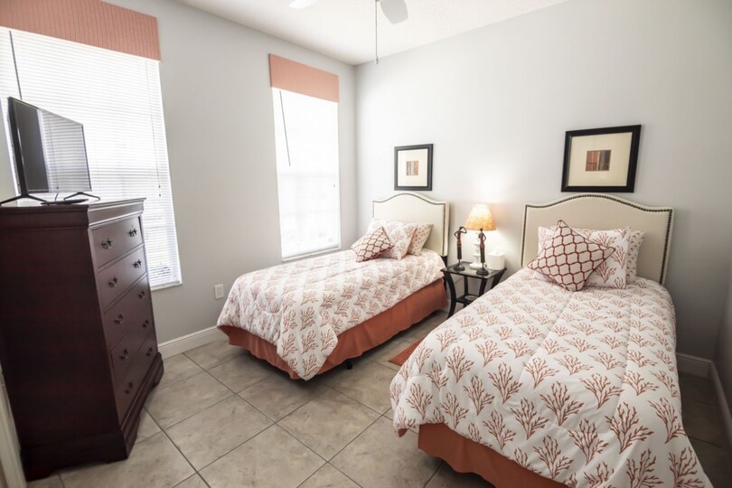 Exclusive Holiday Villa on Calabay Parc at Tower Lake, minutes from Disney, Florida Villa 6054