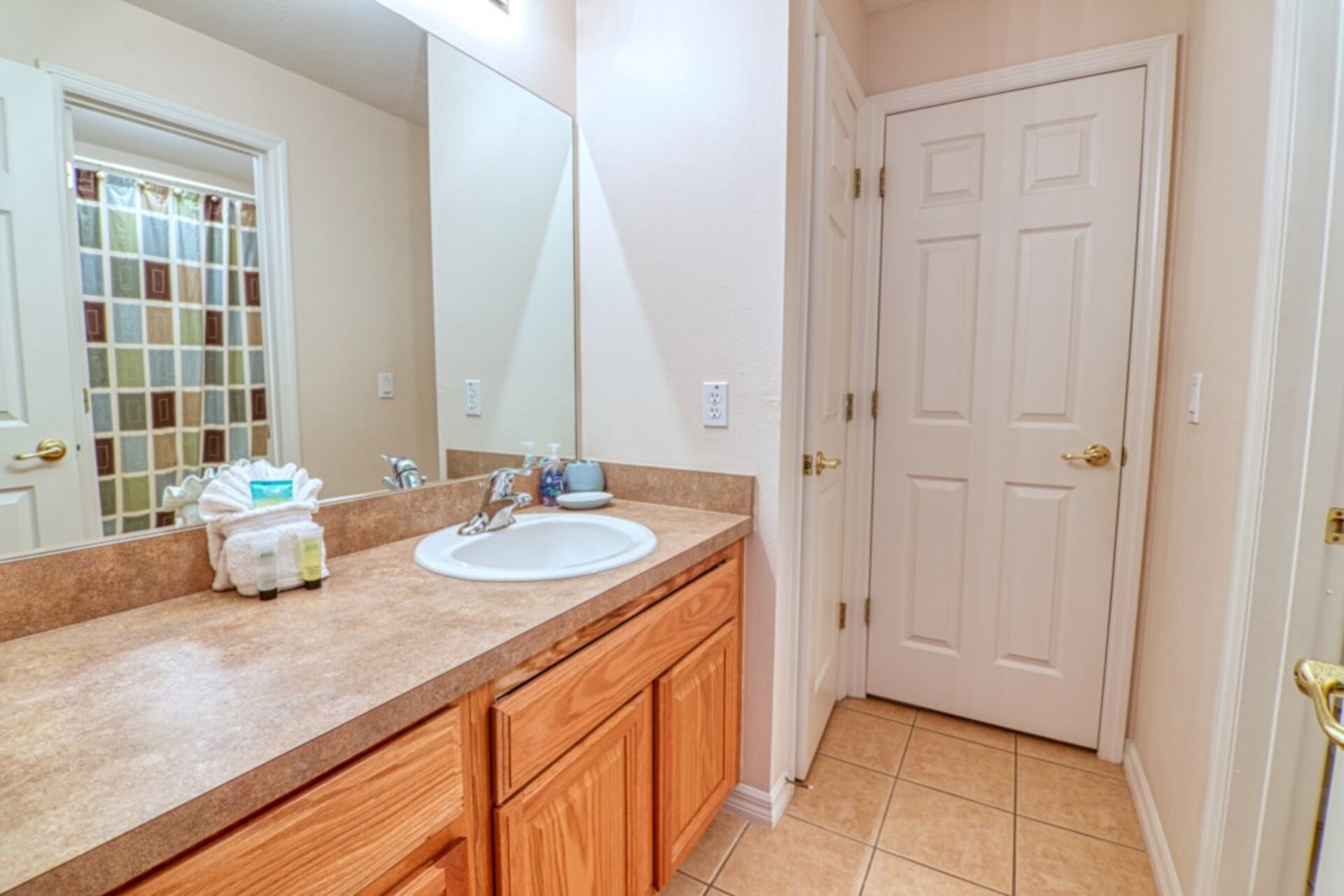 5 Star Villa in one of the most Prestigious Areas in Legacy Park, Florida Villa 6060
