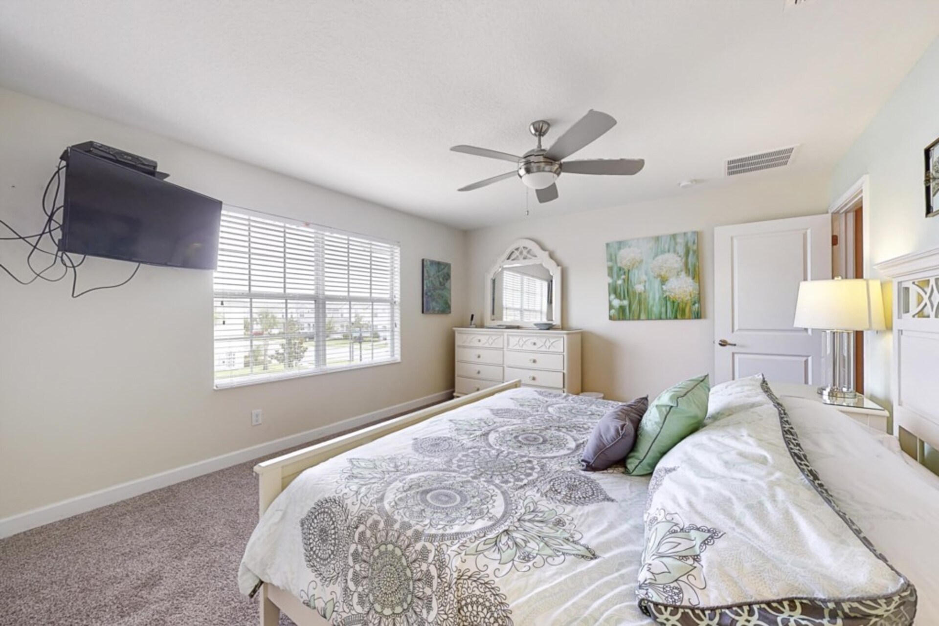 Exclusive Holiday Townhouse on Champions Gate Resort, minutes from Disney, Florida Townhouse 4084