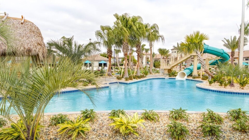Exclusive Holiday Townhouse on Champions Gate Resort, minutes from Disney, Florida Townhouse 4084