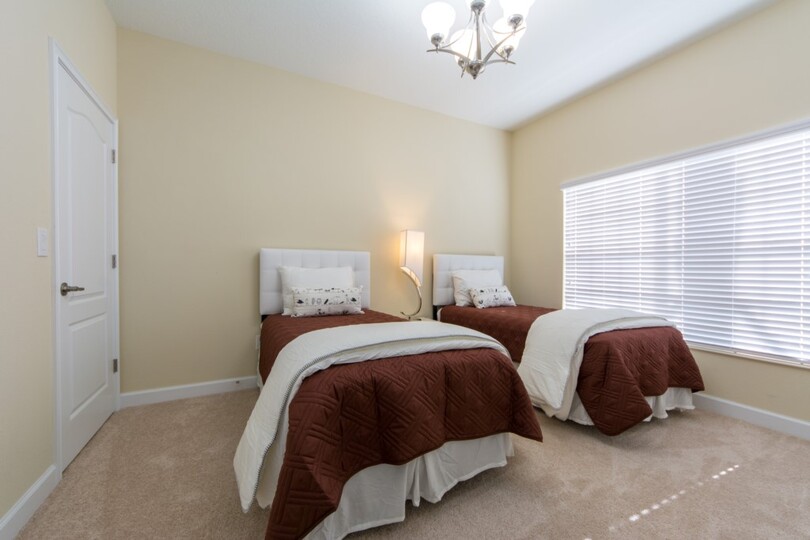 Exclusive Townhouse in One of most Prestigious Resorts, Storey Lake Resort, Florida Townhouse 4086