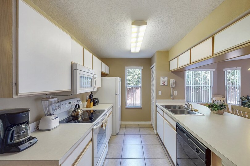 Exclusive Holiday Condo on Villas at Island Club, minutes from Disney, Florida Condo 6082