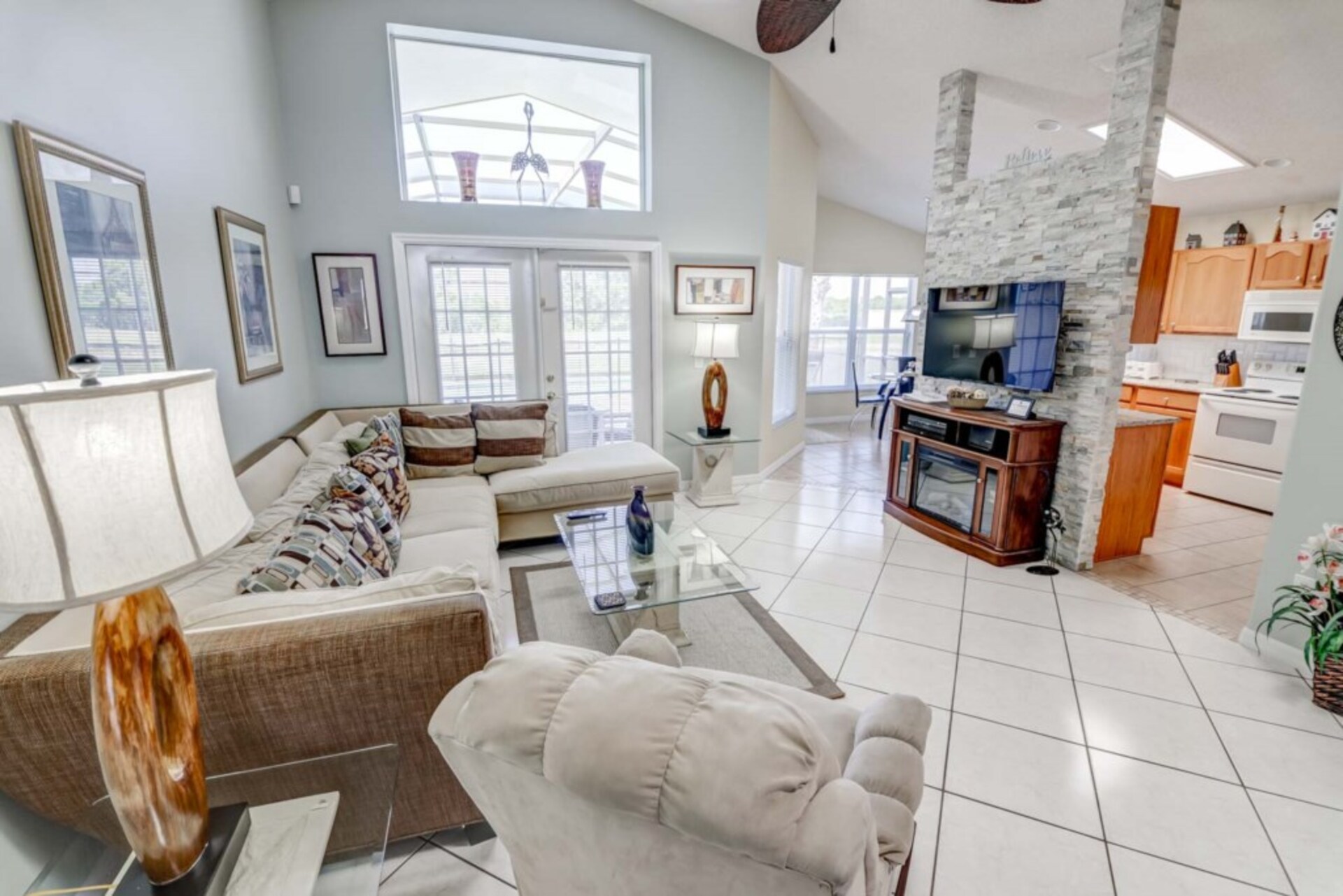 5 Star Villa with Private Pool on Indian Creek, Florida Villa 6109