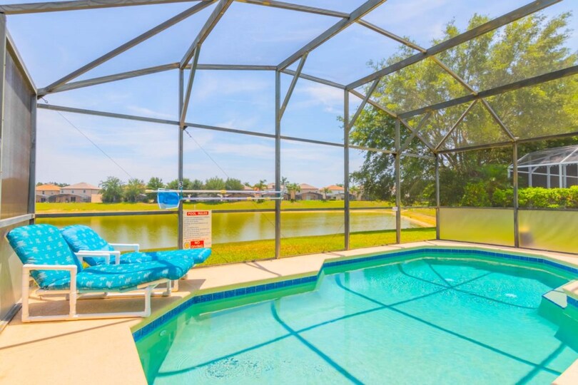 Exclusive Holiday Villa on Sunrise Lakes vacation, minutes from Disney, Florida Villa 5970