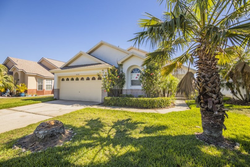Luxury Contemporary Style Villa on Indian Point, Florida Villa 6139