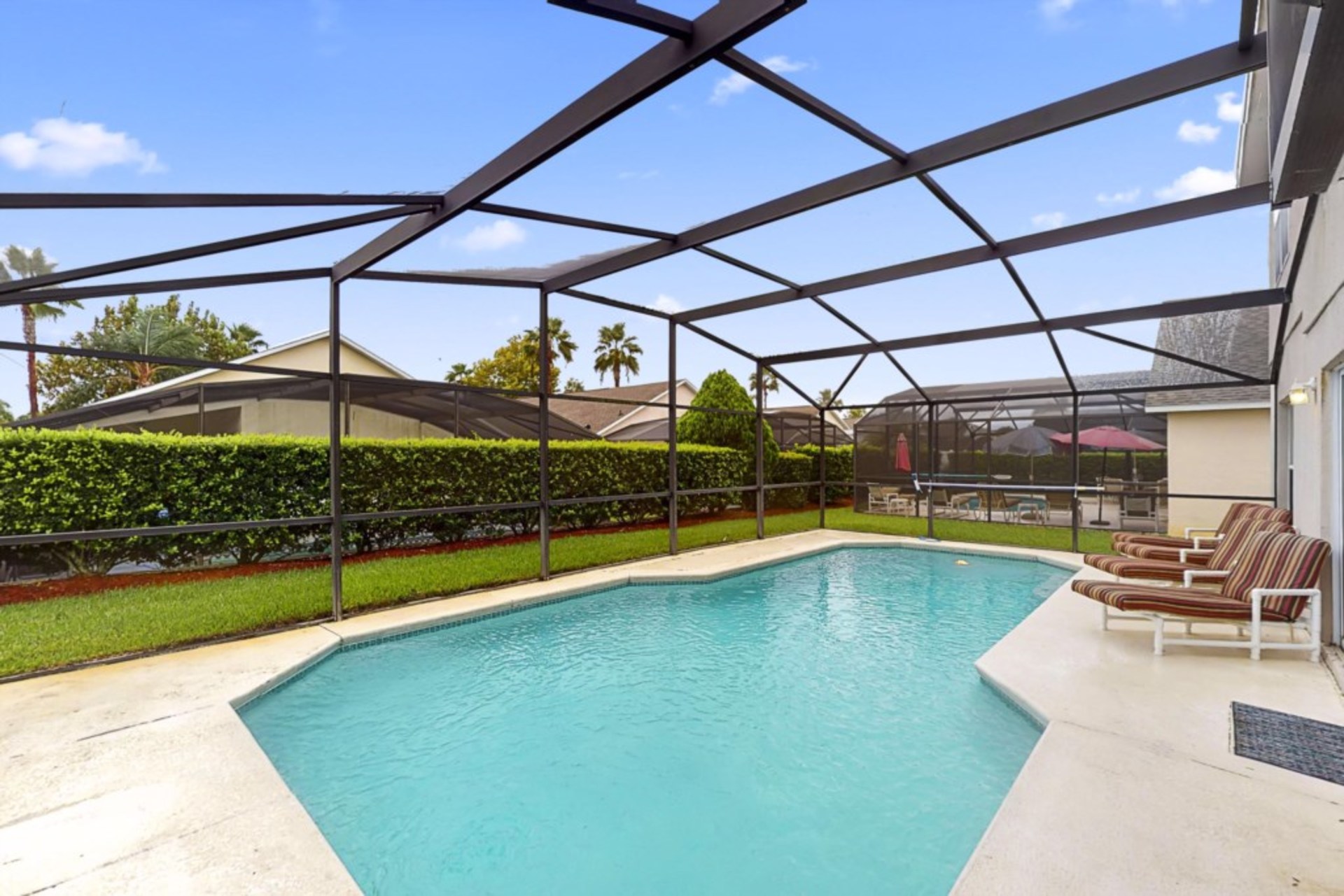 Luxury Contemporary Style Villa on Lake Berkley Resort, Florida Villa 6150