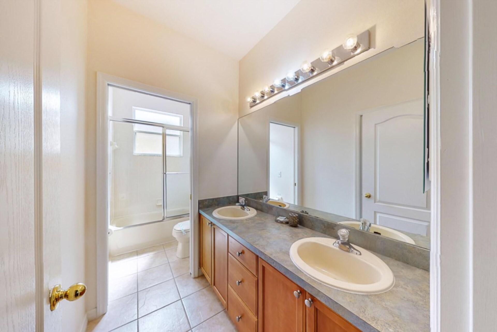 Luxury Contemporary Style Villa on The Abbey at West Haven, Florida Villa 6164