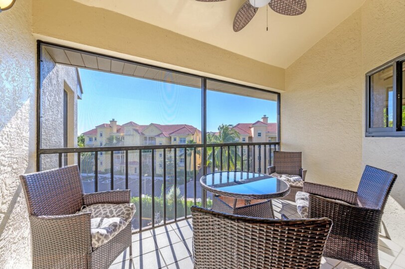 Exclusive Condo in One of most Prestigious Resorts, Santa Maria Harbor Resort, Florida Condo 5942