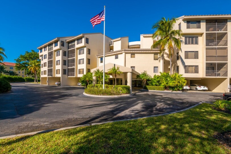 Exclusive Condo in One of most Prestigious Resorts, Santa Maria Harbor Resort, Florida Condo 5942