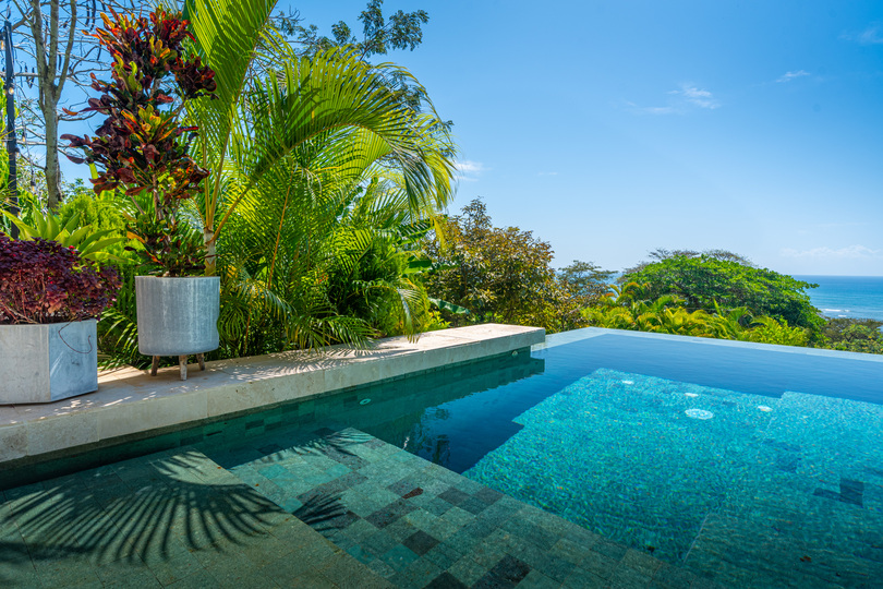 5 Star Stealing Time – Rejuvenating Serenity