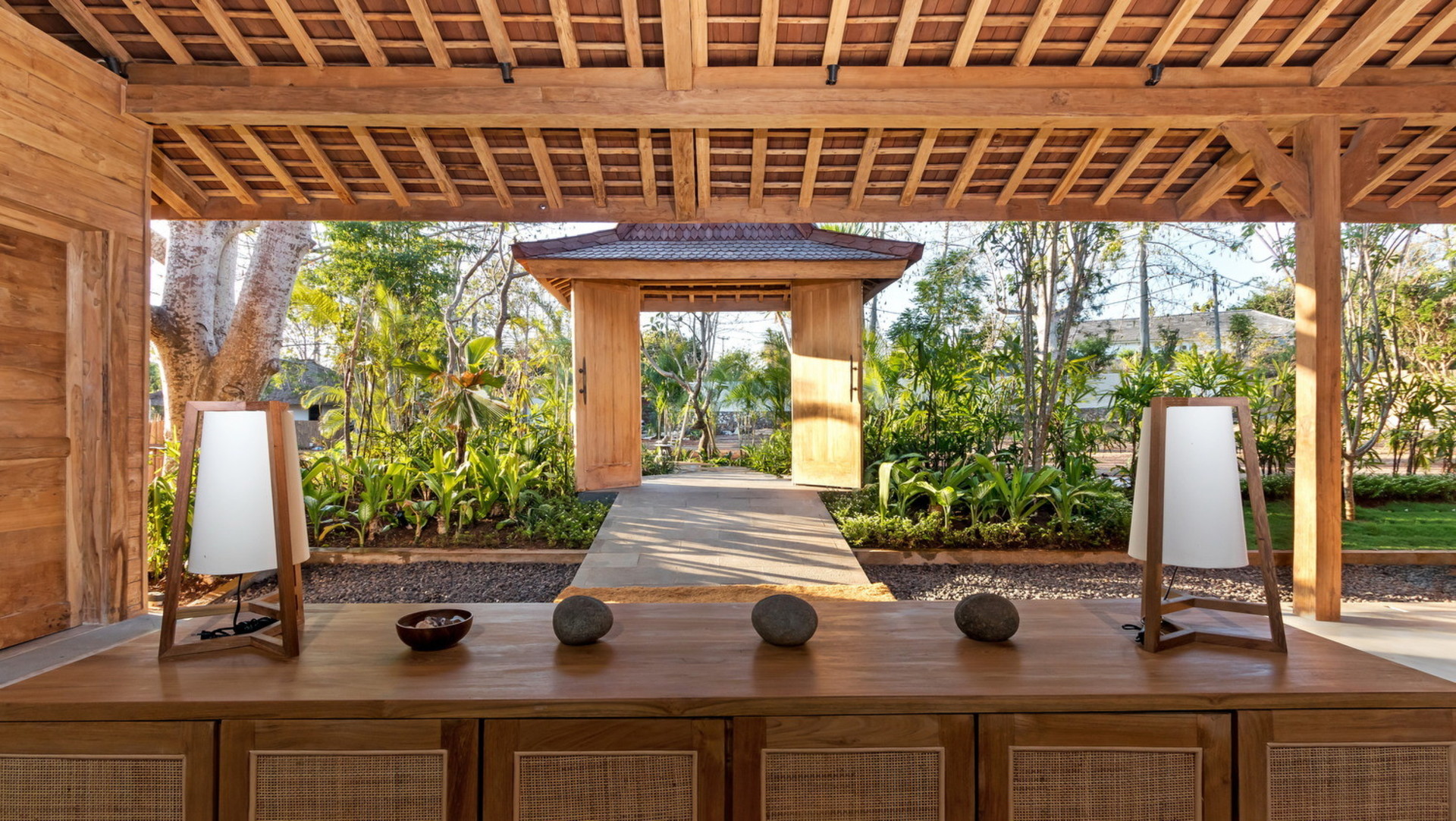 At Last, Rent Your Own 5 Star Private Villa in Kabupaten Badung at an Affordable Rate, Bali Villa 2133