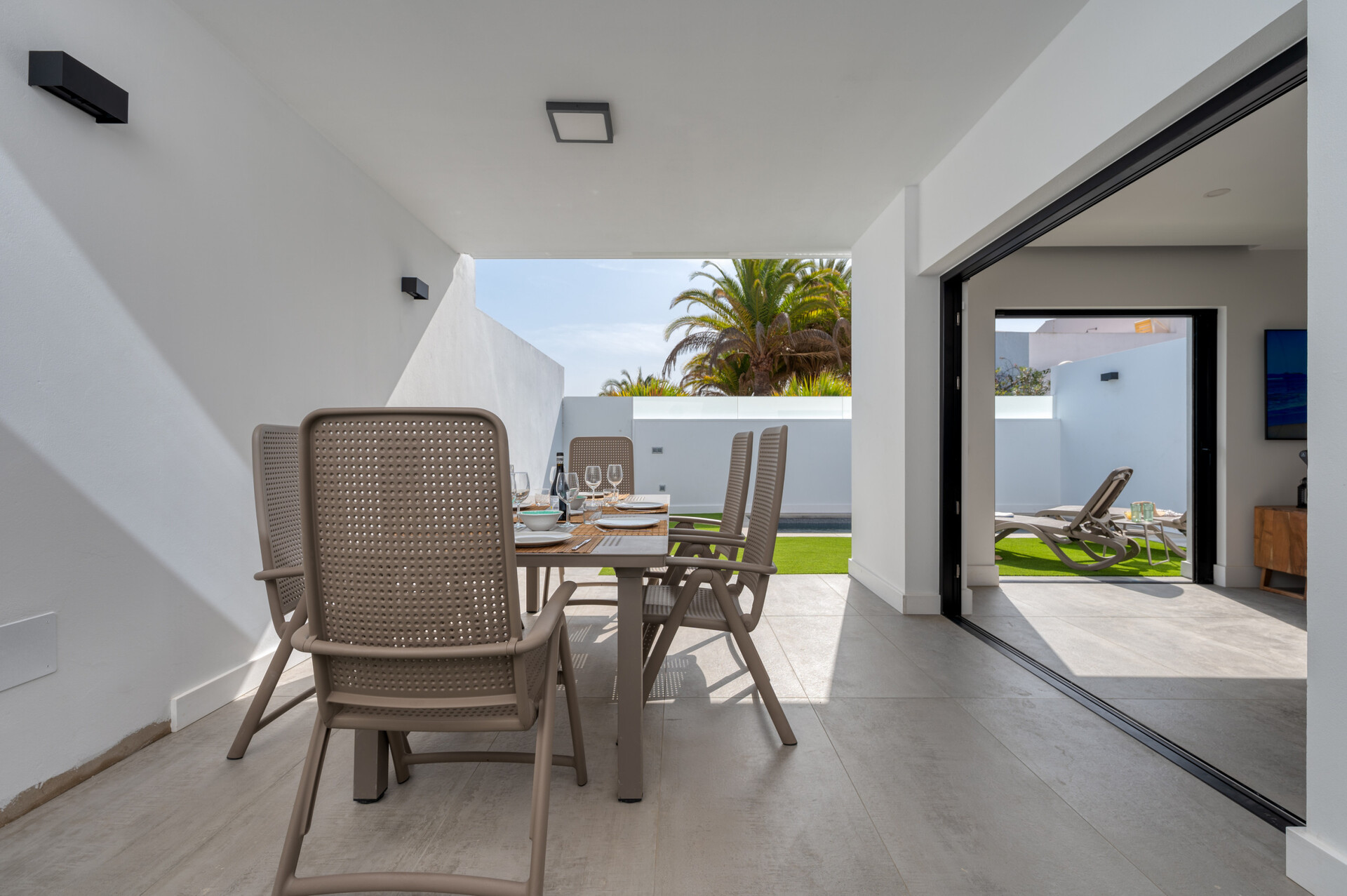 A Modern Maspalomas Escape 1000