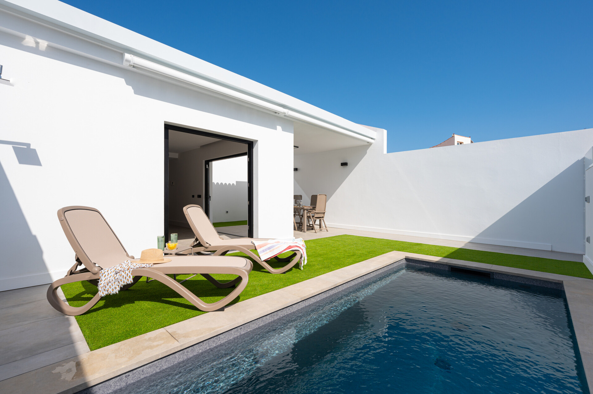 A Modern Maspalomas Escape 1000