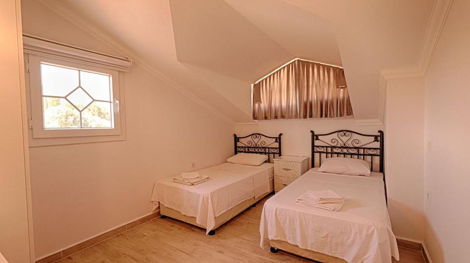 5 Star Villa with 4 Bedrooms, Fethiye Villa 1029