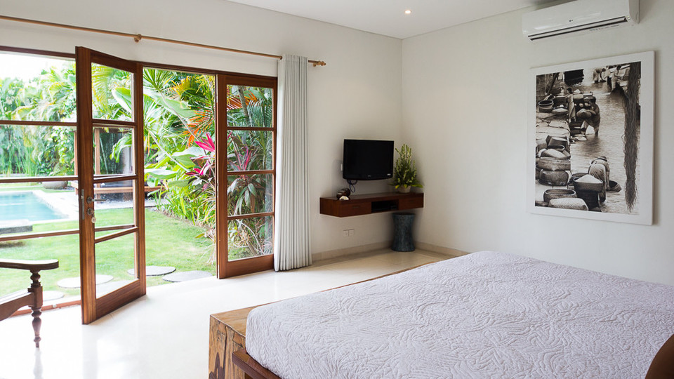 Amazing 5 Star Villa With 2 Relaxing Pools , Bali Villa 2136