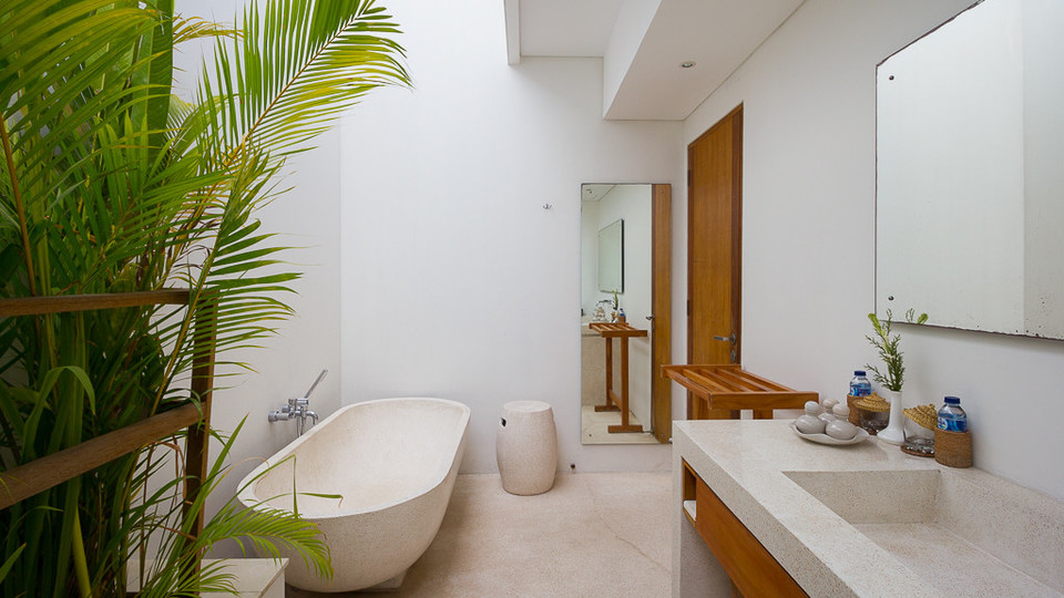 Amazing 5 Star Villa With 2 Relaxing Pools , Bali Villa 2136