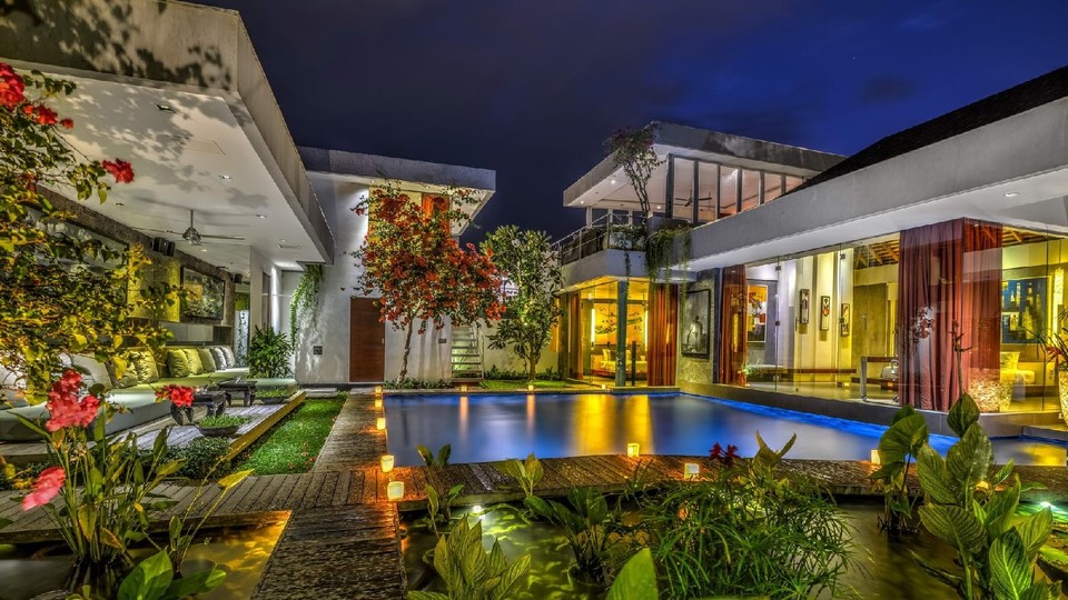 Beautiful Villa with Private Pool & Sunny Environment, Bali Villa 2138