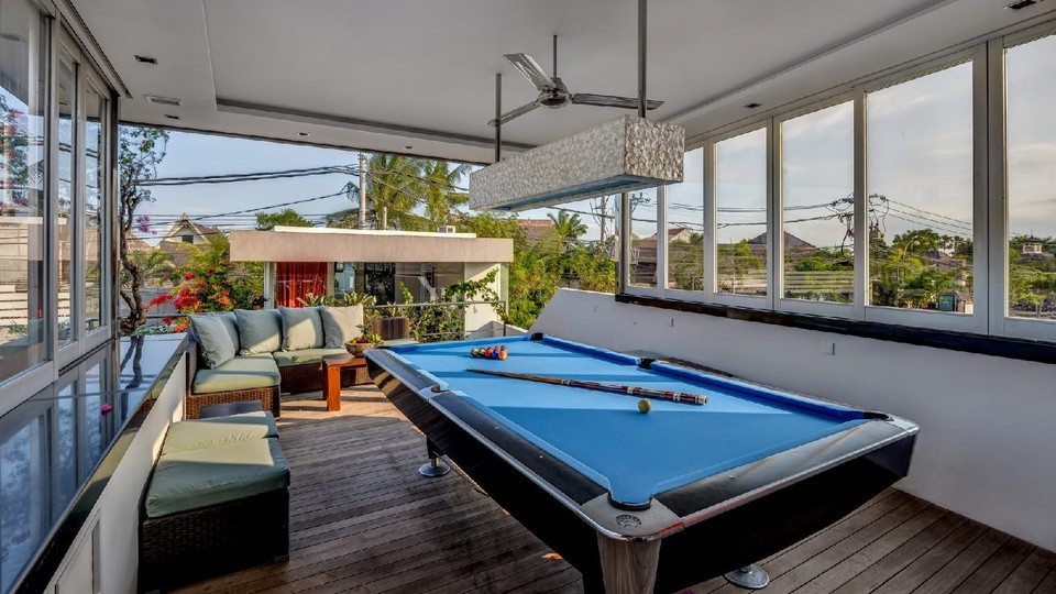 Beautiful Villa with Private Pool & Sunny Environment, Bali Villa 2138