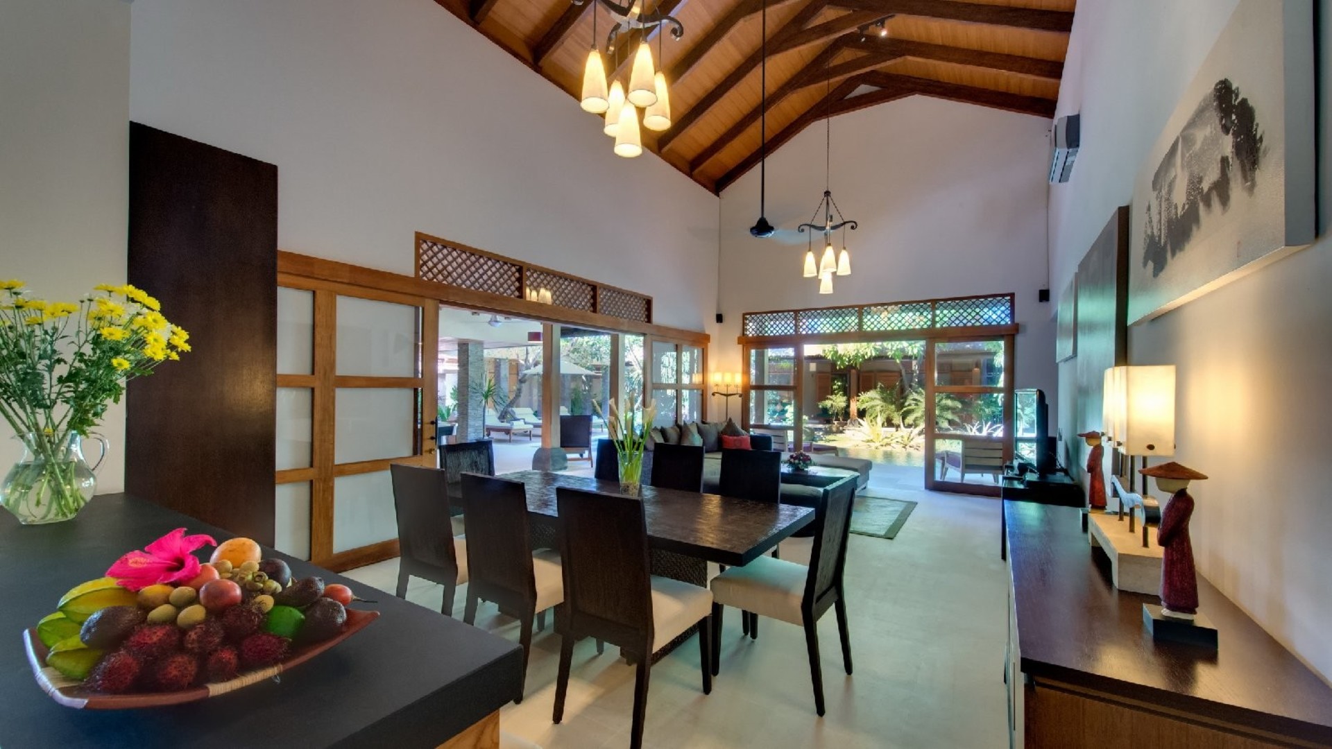 Peaceful Villa with Glistering Swimming Pool, Bali Villa 2139