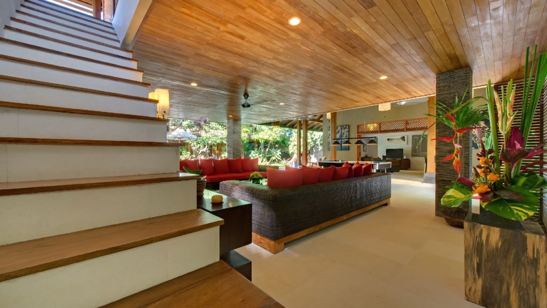 Peaceful Villa with Glistering Swimming Pool, Bali Villa 2139